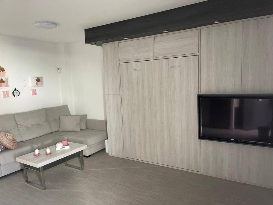 Estudio Wifi-aire Acondicionado